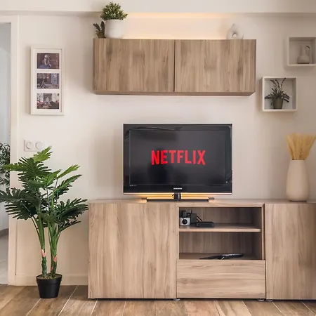 T3, Centre - Antigone, Wifi, Parking