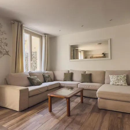 Apartamento T3, Centre - Antigone, Wifi, Parking